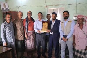 السلطة المحلية بردفان تكرم مؤسسة روابي ردفان تقديراً لجهودها التنموية والإنسانية