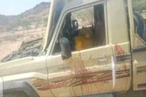 نجاة قيادي بالحزام الأمني ومقتل أحد مرافقيه في كمين بأبين
