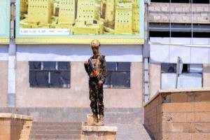 63 مدنياً يمنياً ضحايا هجمات الحوثي على مأرب والساحل الغربي