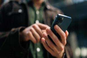 230 شخصاً يفقدون هواتفهم يومياً في بريطانيا بسبب السرقة