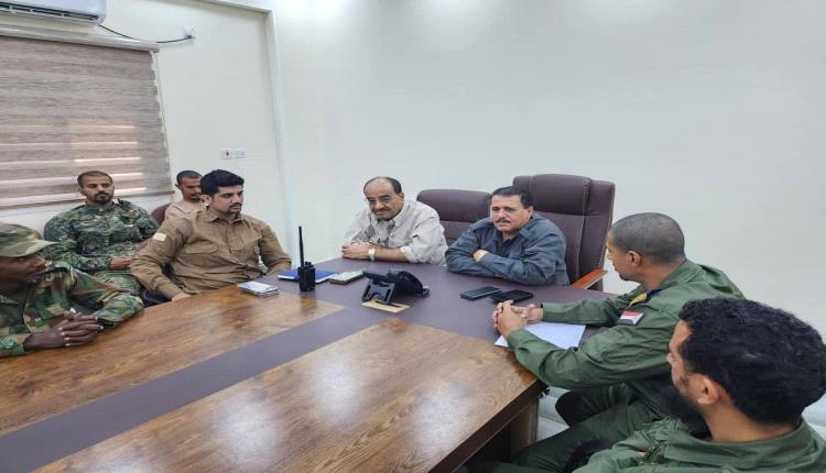 تعزيز الأمن في عدن: نائب مدير الأمن يشدد على أهمية كاميرات المراقبة