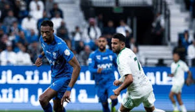 بنزيمة يستهل مسيرته مع الهلال بثلاثية في فوز ساحق 6-صفر على الأخد..