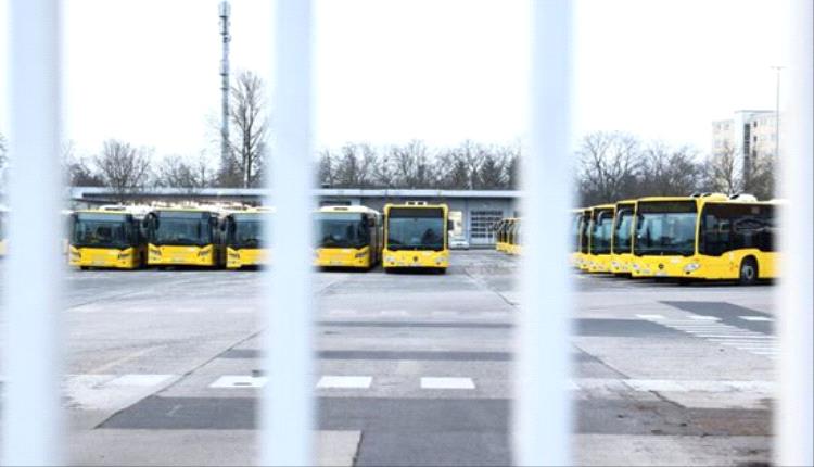 إضراب عمالي واسع يشل حركة النقل العام في ألمانيا