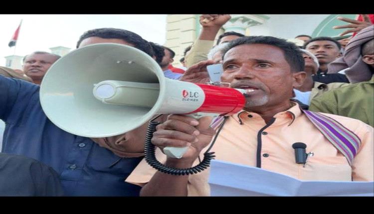 درع الوطن تختطف مواطنا من منزله لمشاركته بمسيرة في سيئون