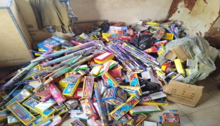 أمن العاصمة عدن ينفذ حملات لضبط الألعاب النارية ومكافحة التسول والباعة المتجولين
