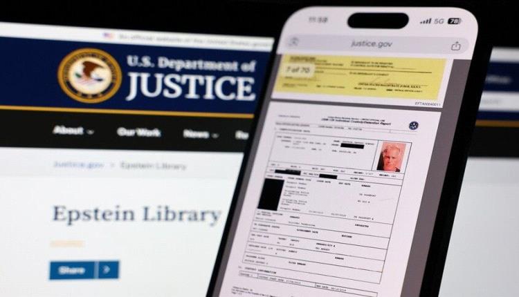 كشف وثائق أمريكية جديدة عن تفاصيل غامضة قبل وفاة جيفري إبستين
