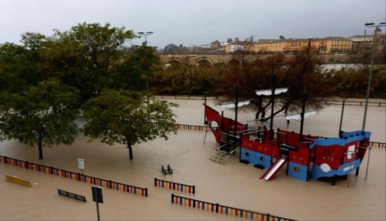 تأهب في إسبانيا والبرتغال مع تسبب عواصف في مزيد من الأضرار..