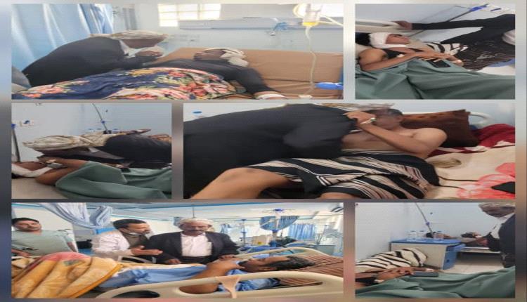 رئيس تنفيذية انتقالي شبوة يطمئن على جرحى التظاهرة السلمية في عتق
