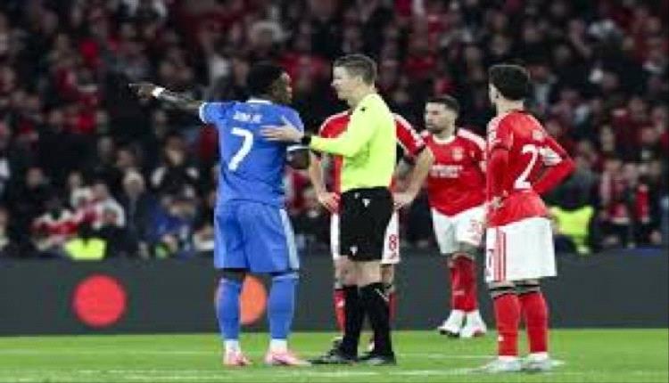 مبابي يطالب بإيقاف بريستياني بسبب إهانة عنصرية مزعومة لفينيسيوس