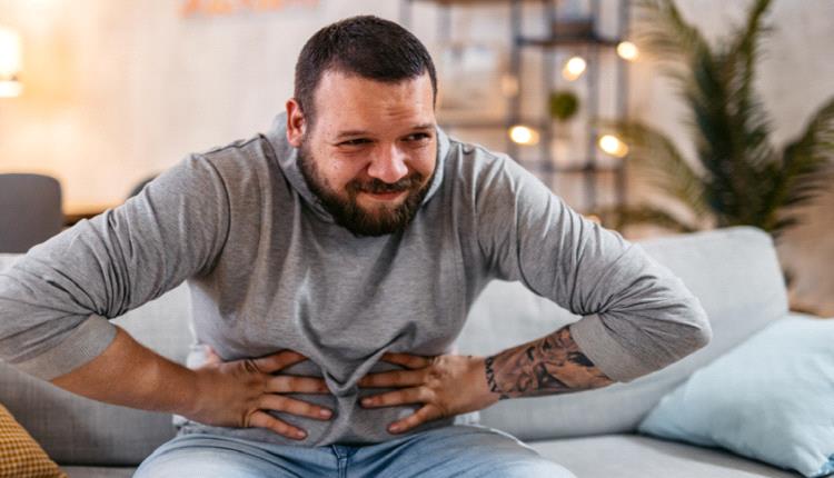 الكشف عن السبب الحقيقي وراء الإمساك المزمن المقاوم للعلاج! 