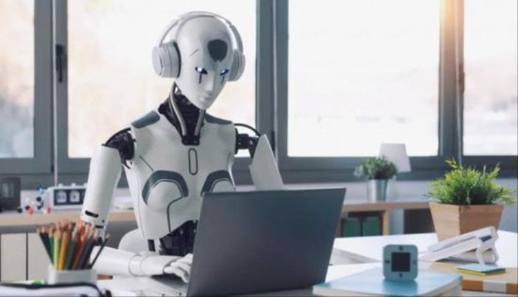 الذكاء الاصطناعي يقترب من الأداء البشري بالوظائف المكتبية