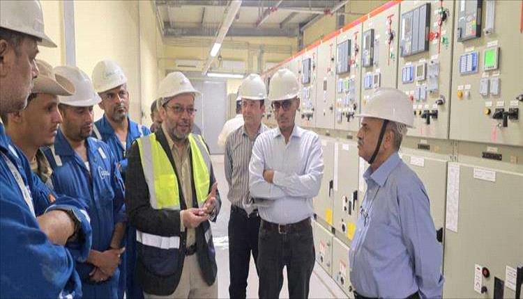 وزير الكهرباء يتفقد محطة “بترومسيلة” في عدن بقدرة 264 ميجاوات ويؤكد دعمها بالوقود والصيانة قبل الصيف