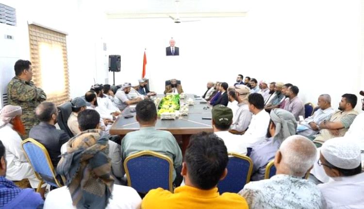 وزير الأوقاف يؤكد من عدن أهمية تعزيز الانضباط المؤسسي وترسيخ منهج الوسطية