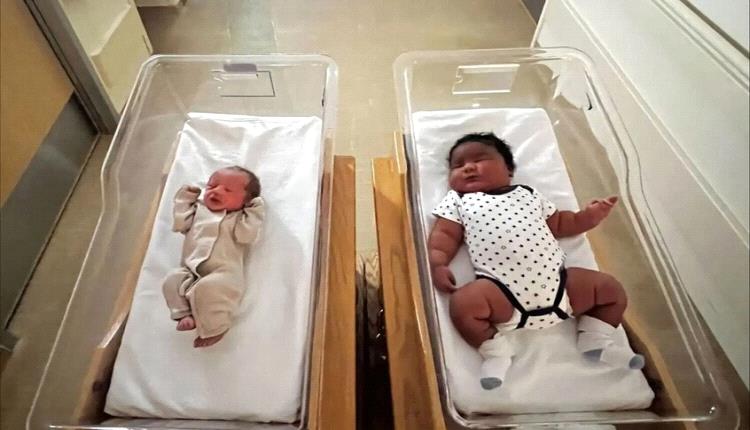 مولود "عملاق" في نيويورك.. طفل يزن 5.9 كغم يفوق الضعف بمفاجأة لوالديه