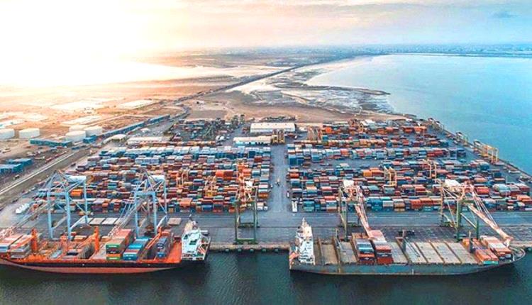 ميناء عدن: بوابة استراتيجية للترانزيت وتأثيره على مستقبل اليمن الإقليمي