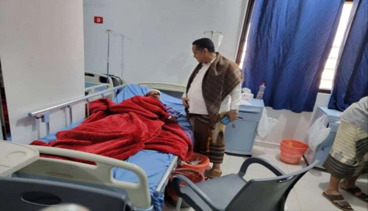 إثر حادث.. الحالمي يتفقد مصابي موكب الضالع المشارك بمليونية القرار