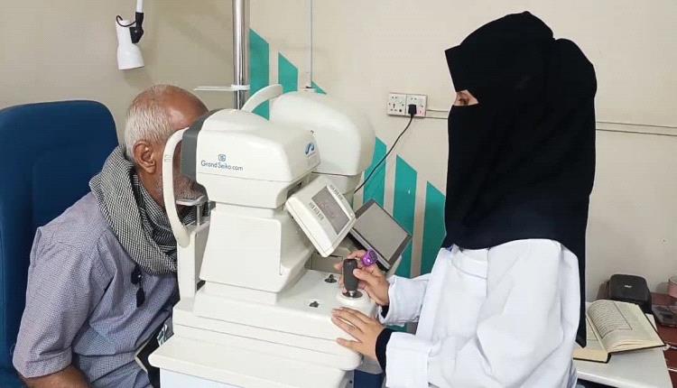 مدير صحة الشيخ عثمان يدشن المخيم الطبي المجاني لجراحة العيون في مستوصف العين التخصصي