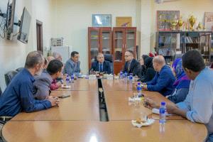 جامعة عدن والمفوضية السامية للأمم المتحدة لشؤون اللاجئين تناقشان تعزيز التعاون الأكاديمي في مجال القانون الدولي وحماية اللاجئين