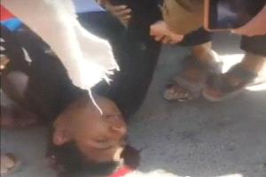 شهود عيان: الأمن يفرق المتظاهرين في شبوة بالرصاص الحي