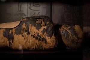 أول فحص طبي لمومياوات مصرية عمرها 2200 عام.. ماذا كشف من تفاصيل؟