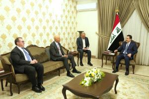 المبعوث الأمريكي يؤكد ضرورة تمتع العراق بقيادة فعالة  