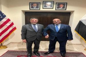 اللواء شلال شايع يبحث مع سفير الولايات المتحدة تعزيز التعاون في مكافحة الإرهاب