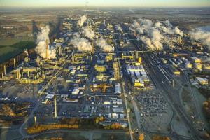 تقرير يحذر: "أم كل الصناعات" في أوروبا تنهار