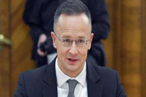 وزير الخارجية المجري: سنواصل عرقلة الدعم المالي الأوروبي لأوكرانيا