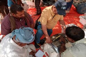 نزول رسمي لمتابعة موسم الشروخ الصخري في الشريط الساحلي لمنطقة قعره بسقطرى