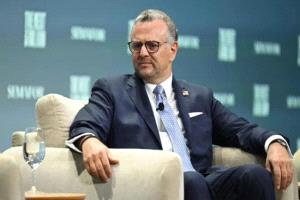 كبير مستشاري ترامب: واشنطن لا تدعم أي طرف في السودان