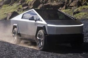 تسلا تخفض أسعار سايبرتراك وتطرح نسخة اقتصادية