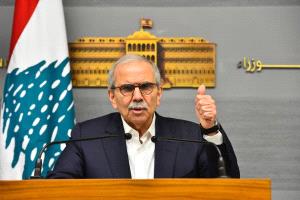 نواف سلام: اتخذنا إجراءات أمنية لحماية السفارة الأمريكية وقاعدة حامات ولا يمكن نفي احتمال استهدافها