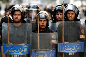 شاب يقتل فتاة رفضت طلبه