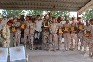 تكريم قائد كتبة الموت باللواء الخامس وعدداً من أفراد الكتيبة  