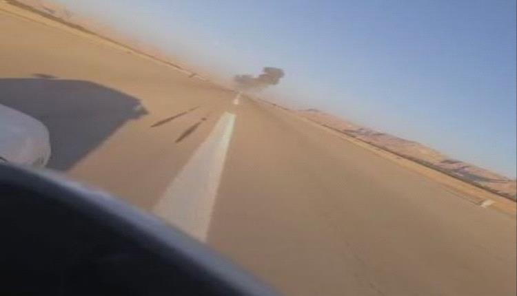 الطيران السعودي يقصف مطار سيئون في حضرموت