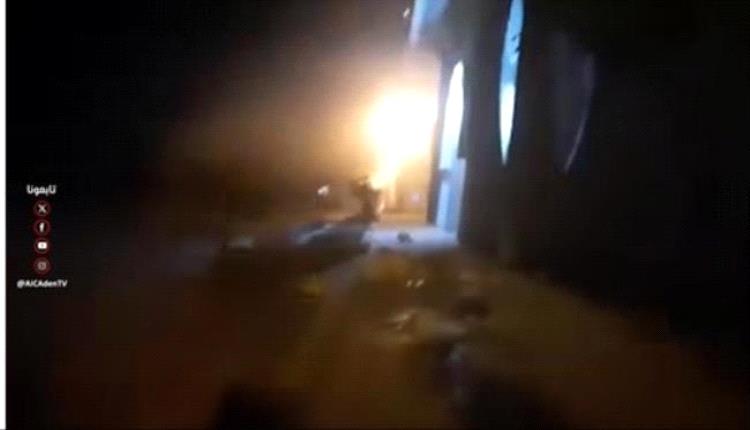 طيران العدوان يعاود استهداف مطار سيئون الدولي بغارات جوية