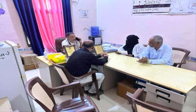 رئيس تنفيذية انتقالي أبين يتفقد سير العمل في عدد من المرافق الحكومية بالمحافظة
