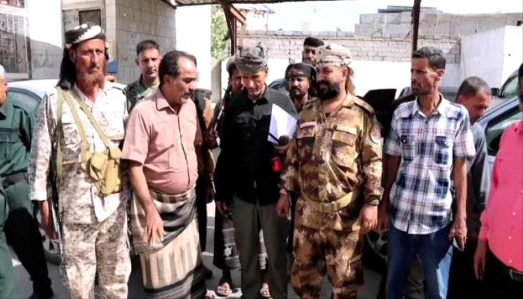 الزهري يتفقد سير العمل بالمرافق الحكومية في خورمكسر
