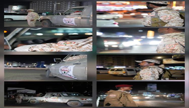 صور من انتشار قوات العمالقة الجنوبية في معظم مديريات العاصمة الجنوبية عدن ضمن تنسيق أمني مشترك.