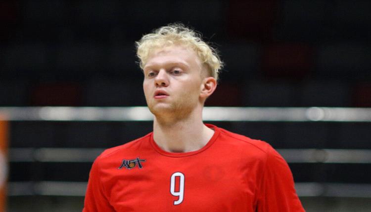 روسيا تؤكد عودة لاعب كرة السلة كاساتكين من فرنسا إثر صفقة تبادل مع مواطن فرنسي