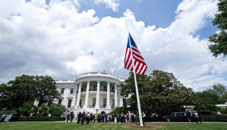 "نيويورك تايمز": عهد الهيمنة الأمريكية قد انتهى