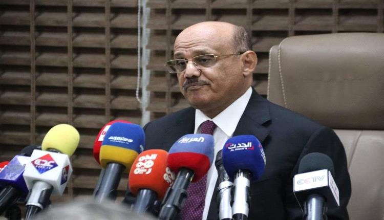 أكثرهم هربوا من عدن وتساقطوا في مواقفهم كأوراق الخريف