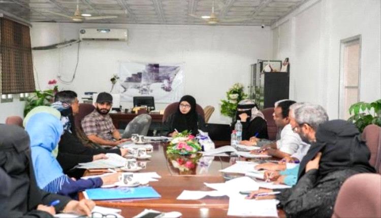 اجتماع يناقش خطة البرنامج الاستثماري لمديرية صيرة للعام الجاري