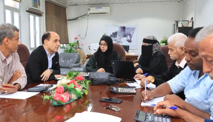 مدير عام دارسعد يناقش مع مدير عام مكتب التخطيط والتعاون الدولي بعدن البرنامج الاستثماري لعام 2026
