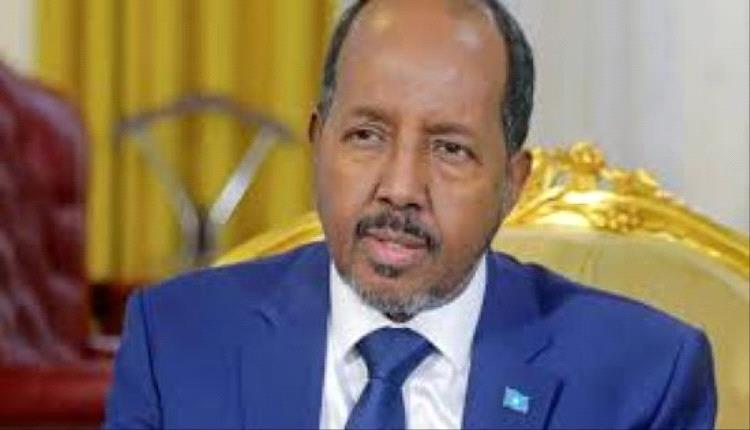 الرئيس الصومالي يزور مدينة متنازعا عليها مع إقليم أرض الصومال الانفصالي