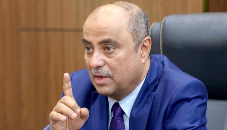 الحميري يكشف الأسباب الحقيقية لإقالة سالم بن بريك من رئاسة الوزراء