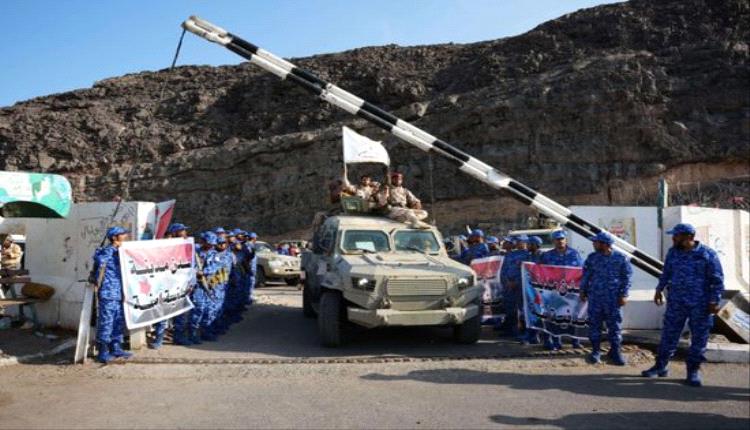 القوات المسلحة تبدأ التموضع خارج العاصمة عدن