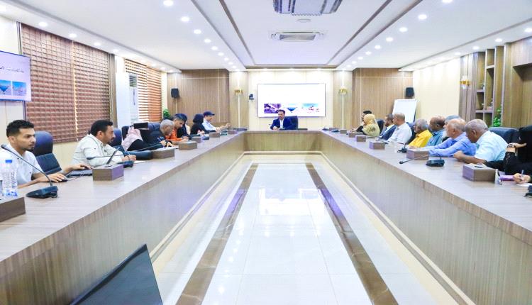 برعاية وزير الزراعة والأسماك … اختتام ورشة عرض الإطار الاستراتيجي لتأهيل ميناء الاصطياد السمكي بعدن