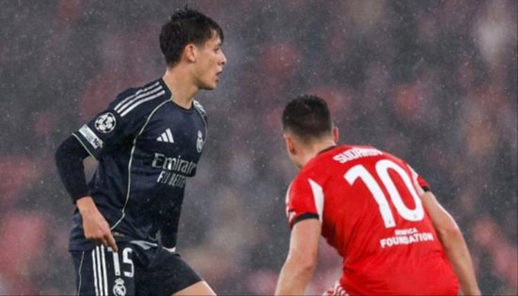 ريال مدريد يسقط أمام بنفيكا برباعية