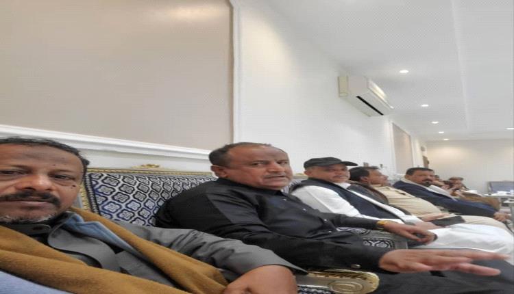 شخصيات اجتماعية وعسكرية وإعلامية من حضرموت تؤدي واجب العزاء في وفاة قائد اللواء ٣١ عمالقة